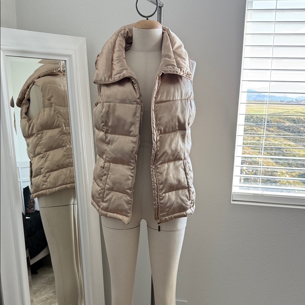 Charter Club Beige/golf Puffer Vest